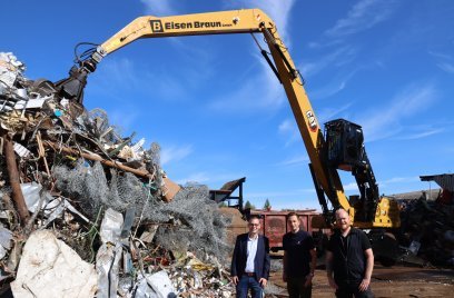 Simon Braun (Mitte), Geschäftsführer, Daniel Rohloff (links), Leiter ...