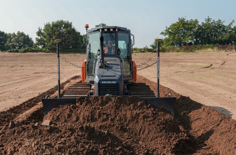 Leica Geosystems und Develon erweitern Optionen für die Dozer DD100 und ...