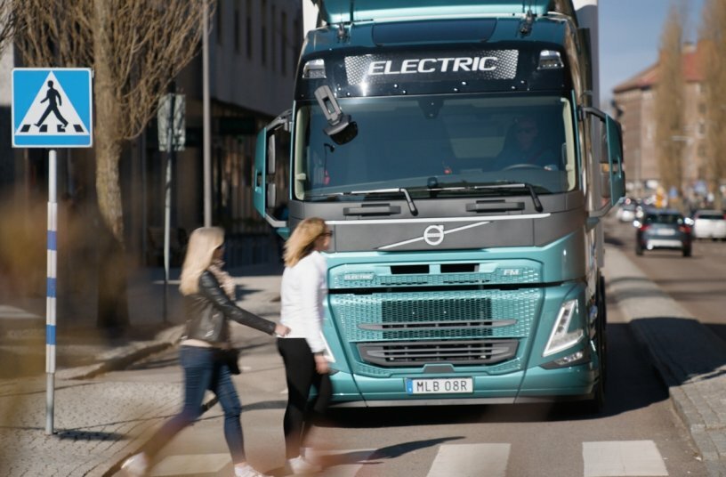 Volvo Trucks führt neue Sicherheitssysteme ein