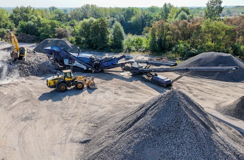 Der neue mobile Prallbrecher MOBIREX MR 130 EVO