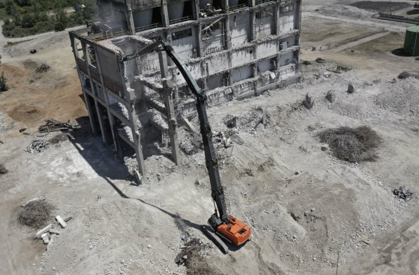 Hitachi und KTEG präsentieren den World Demolition Award-Gewinner auf der Bauma