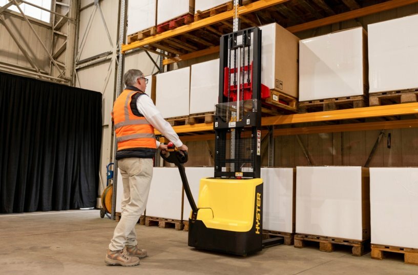 Neuer Gabelhochhubwagen: Hyster® SC1.2 mit langlebiger Konstruktion für einfaches Stapeln