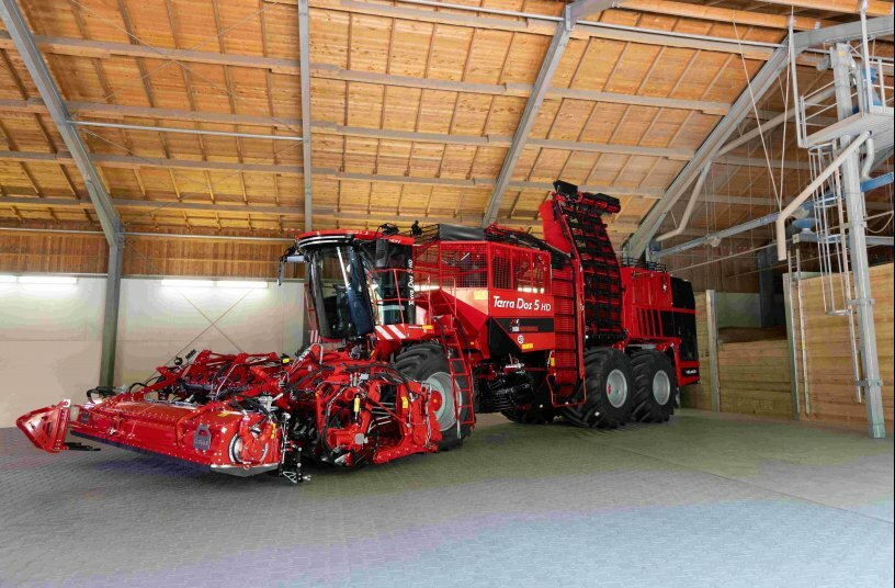 HOLMER Maschinenbau und Zeppelin Power Systems präsentieren den neuen Terra Dos 5 High Performance mit Caterpillar C18 ACERT Motor