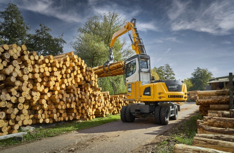 Liebherr präsentiert neue Holzfahrmaschine LH 26 M Timber Litronic