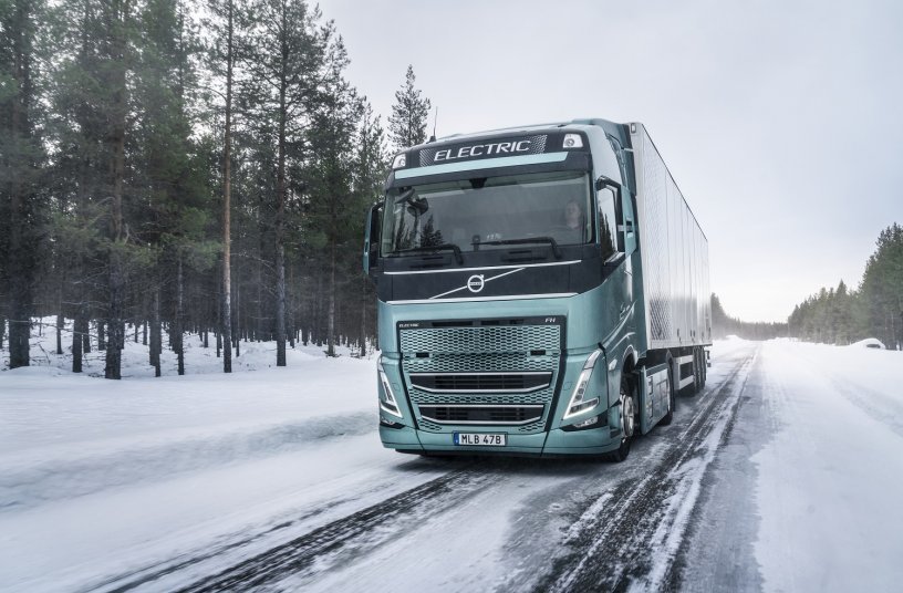 Scania Winter Drive: Schwere Lkw im Test auf Eis und Schnee