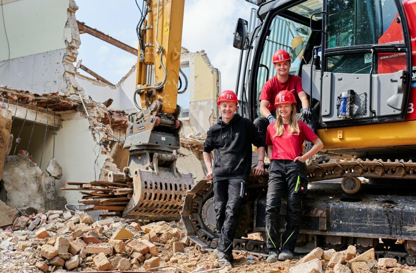 Eigenverantwortliches Arbeiten: Dank der Azubi-Baustelle erreichen die Auszubildenden schnell einen hohen Wissensstand.<br>BILDQUELLE: Hagedorn