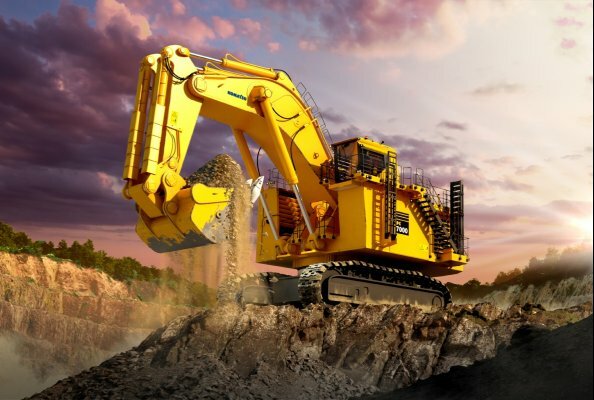 Komatsu präsentiert auf der bauma 2025 den elektrisch angetriebenen Großhydraulikbagger PC7000-11E in Tieflöffelkonfiguration