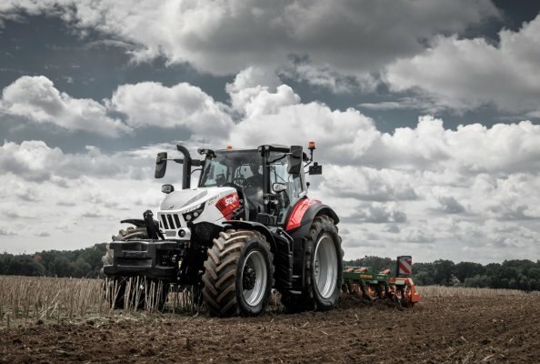 Neue STEYR® Impuls Traktoren: Leistung trifft Komfort und Intelligenz