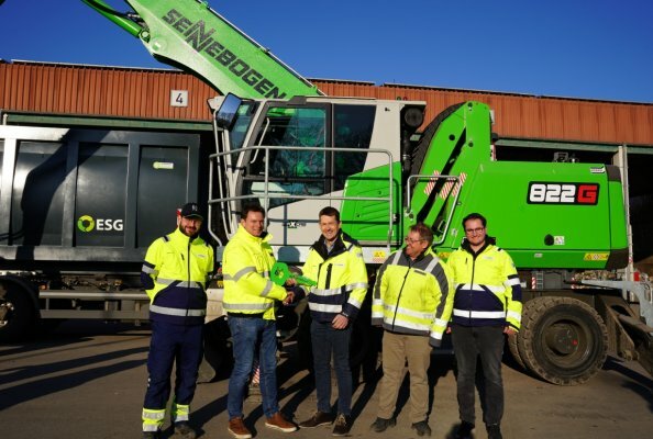 Der Erfolg mit Sennebogen geht weiter: Zwei neue 822 G ersetzen nach über 10 Jahren die bewährten 818 E bei der ESG in Werl und Erwitte