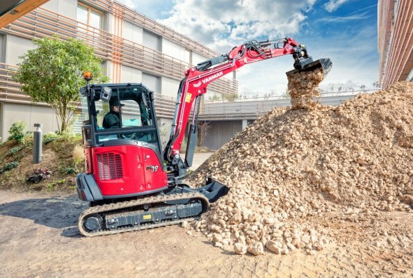 Der neue Yanmar SV39 ist ein kompakter Minibagger und eine perfekte Maschine für den Garten- und Landschaftsbau sowie für den Straßenbau.