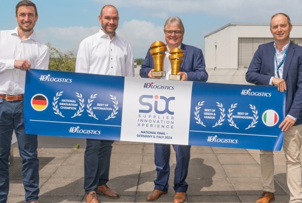 Gerhard Weigand, Leitung Vertrieb KNAPP Deutschland GmbH nahm den Preis für das Open Shuttle Fork bei der Preisverleihung der SIX Challenge 2024 entgegen. (v.l.n.r. Matthias Gräber, Operational Business Analyst ID Logistics Germany; Sebastian Kissel, Director Technics and Automation ID Logistics Germany; Gerhard Weigand, Head of Sales KNAPP Germany; Robin Otto, CEO ID Logistics Germany)