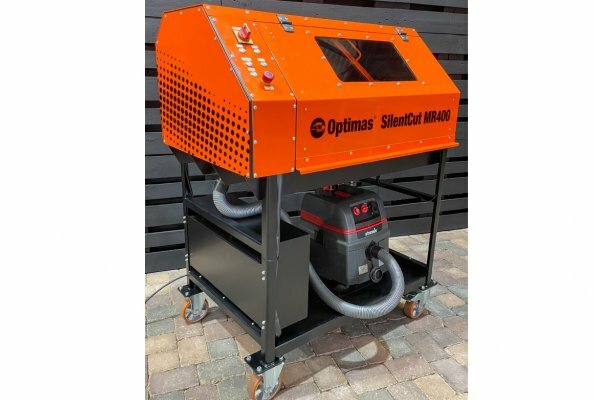 Die vollgekapselte Schneidemaschine SilentCut MR 400 wird auf dem Optimas Messestand vorgestellt.