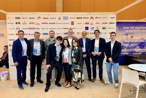 Das Anmopyc-Team und die internationale Pressedelegation