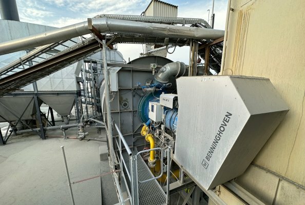 Erfolgreiche Inbetriebnahme des Benninghoven Brenners beim Kunden. Mehrere tausend Tonnen Asphalt konnten so bereits ausschließlich mit der Energiequelle Wasserstoff emissionsfrei hergestellt werden.