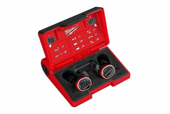 Die RedLithium-USB Bluetooth-Kopfhörer bieten einen passiven Gehörschutz, einen speziellen Jobsite-Aware-Modus, einen kraftvollen, ausgewogenen Klang und die Möglichkeit, Anrufe entgegenzunehmen.