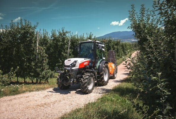 STEYR kehrt mit dem neuen Spezial F CVT in das Segment der Spezialtraktoren zurück