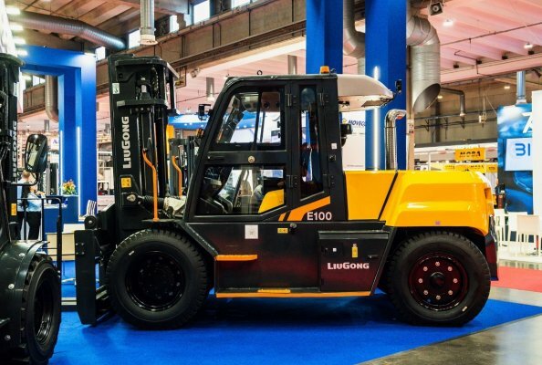 LiuGong präsentiert auf der GIS Expo 2025 die Gabelstapler der F-Serie und bietet damit neue Händlermöglichkeiten