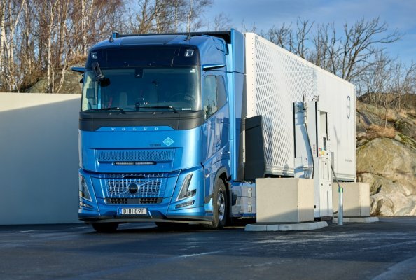Volvo Trucks setzt auf Wasserstoff als Teil seiner Drei-Wege-Strategie für klimaneutrale Transporte.