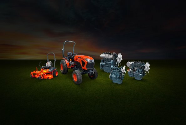 Der kompakte Kubota Dreizylinder-Dieselmotor D902-K (18,5 kW) arbeitet effizient dank elektronischer Steuerung und Common-Rail Einspritztechnik.