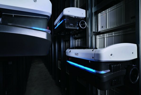 Siemens vertraut bei der Erweiterung der Lagerkapazitäten am Standort Karlsruhe auf das Lagerrobotik‑System AeroBot von KNAPP.