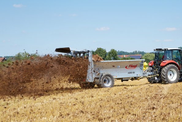 Kompakt, wendig, wirtschaftlich: Fliegl zeigt Lösungen für kleinere Betriebe auf der Agrarschau Allgäu