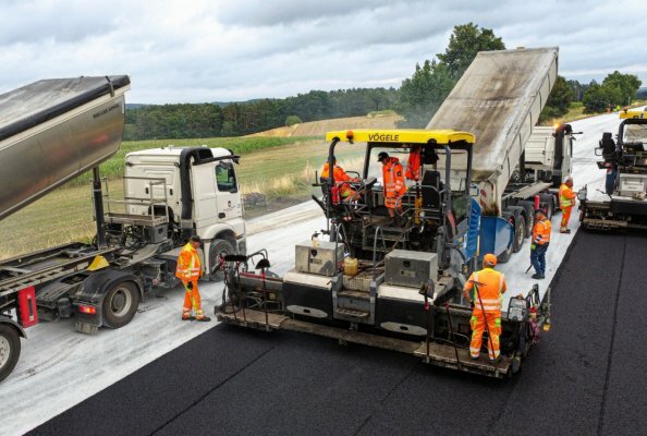 Nadler Straßentechnik GmbH auf der NordBau 2025: Lösungen für temperaturabgesenkte Asphalte