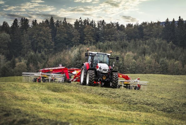 Neue Plus-Traktoren und das leistungsstärkste Terrus CVT-Modell feiern auf der EIMA 2024 ihr Debüt