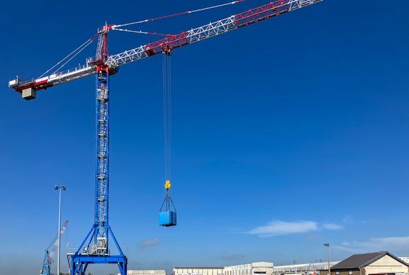 Beständig wie die Gezeiten: Der neue MD 689 M25 von Potain Lift Solutions – gebaut für die Zukunft am Hafen von Nantes